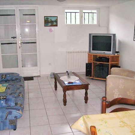 Appartement Charmant A Breuillet Avec Jardin Spacieux 외부 사진